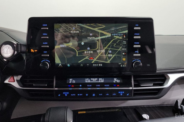 2022 Toyota Sienna с пробегом 10 397 км