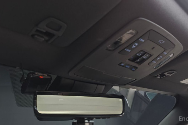 2023 Toyota Sienna с пробегом 55 842 км