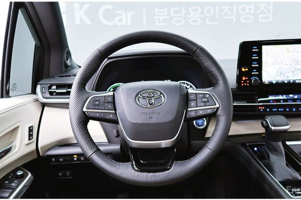 2022 Toyota Sienna с пробегом 18 066 км