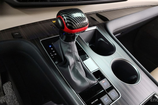 2023 Toyota Sienna с пробегом 23 958 км