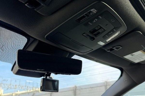 2022 Toyota Sienna с пробегом 27 050 км