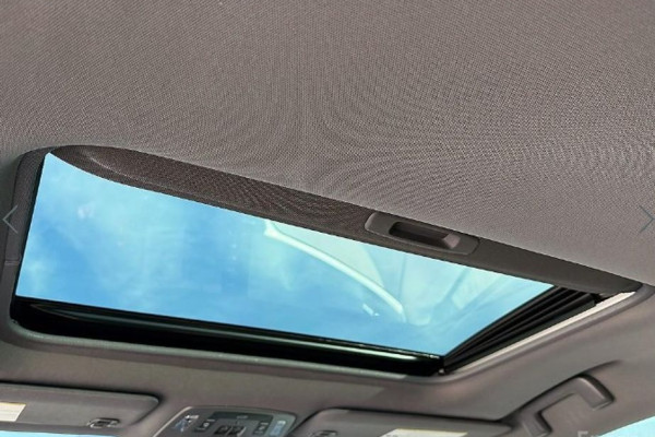 2022 Toyota Sienna с пробегом 27 050 км