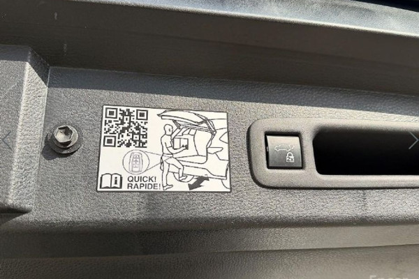 2022 Toyota Sienna с пробегом 27 050 км