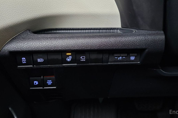 2022 Toyota Sienna с пробегом 32 611 км