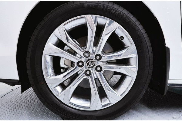 2022 Toyota Sienna с пробегом 18 066 км