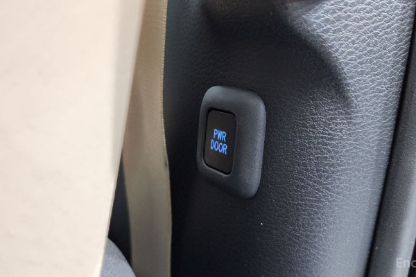 2021 Toyota Sienna с пробегом 61 581 км