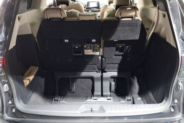 2021 Toyota Sienna с пробегом 61 581 км