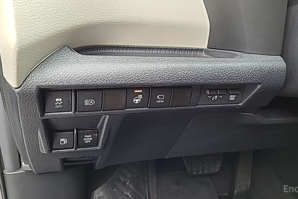 2023 Toyota Sienna с пробегом 49 957 км