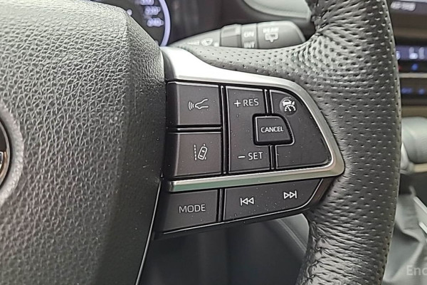 2023 Toyota Sienna с пробегом 49 957 км