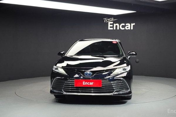 2023 Toyota Camry с пробегом 27 252 км