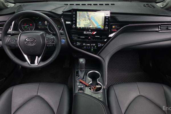 2023 Toyota Camry с пробегом 27 252 км