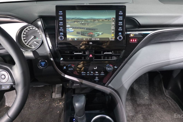 2023 Toyota Camry с пробегом 46 398 км