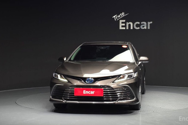 2021 Toyota Camry с пробегом 21 807 км