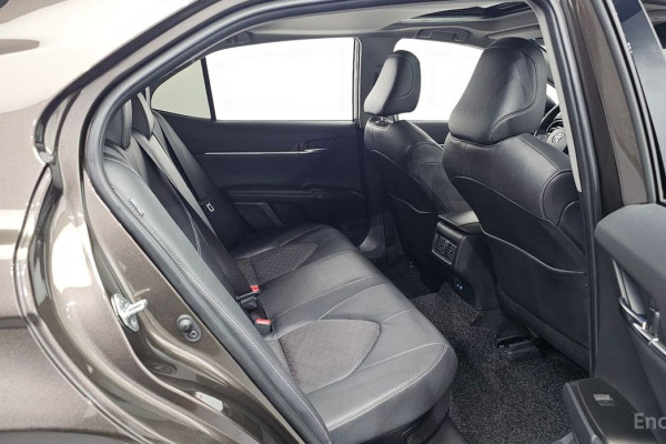 2023 Toyota Camry с пробегом 42 051 км