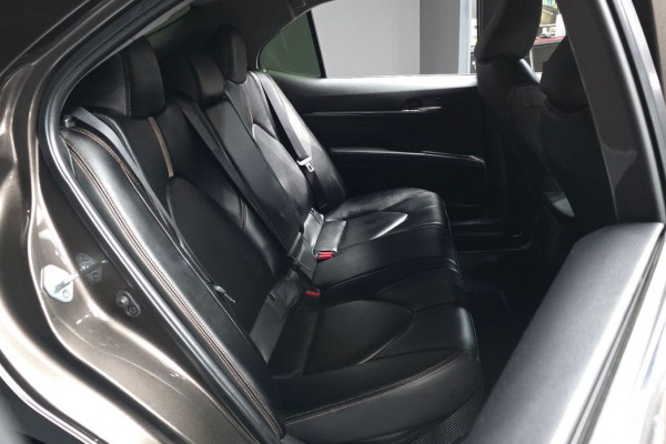 2021 Toyota Camry с пробегом 21 807 км