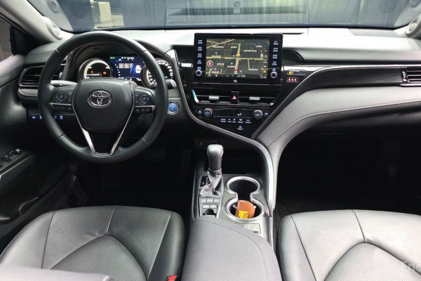 2023 Toyota Camry с пробегом 10 966 км