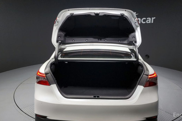 2022 Toyota Camry с пробегом 89 297 км