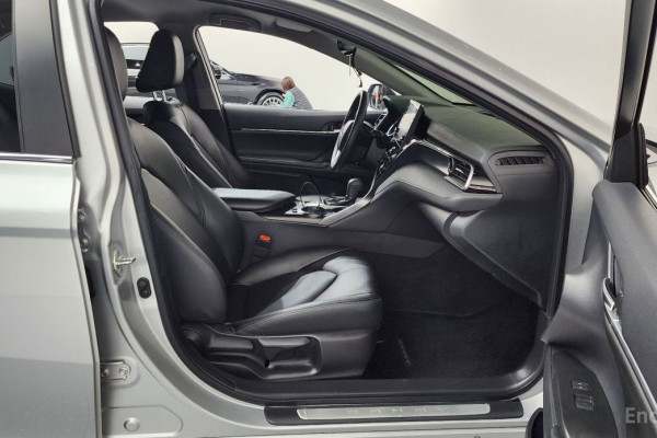 2023 Toyota Camry с пробегом 56 588 км