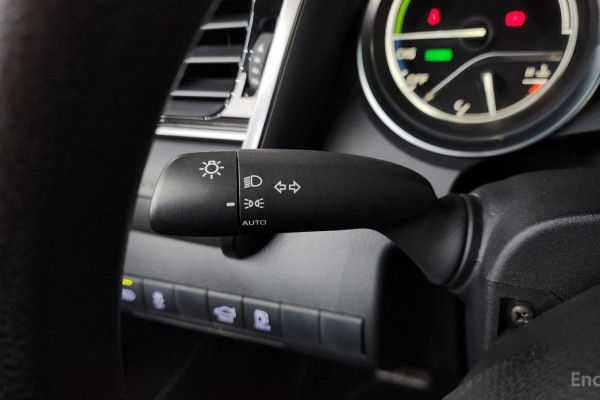 2023 Toyota Camry с пробегом 56 588 км