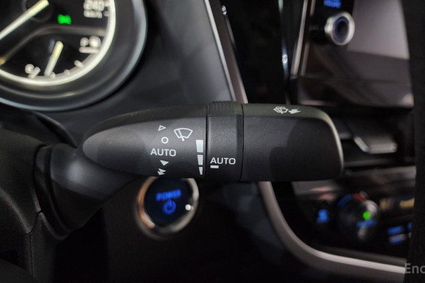 2023 Toyota Camry с пробегом 56 588 км