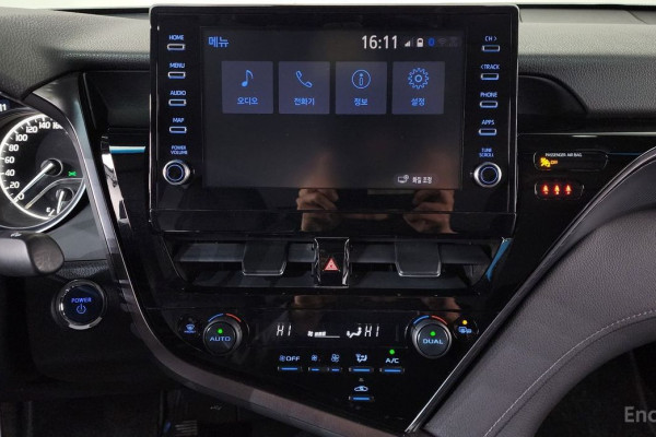 2023 Toyota Camry с пробегом 56 588 км