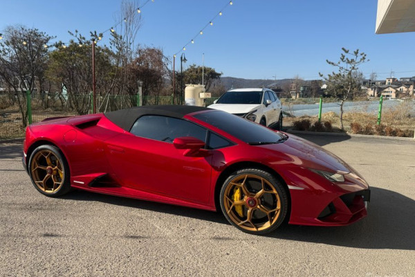 2023 Lamborghini Huracán с пробегом 8 650 км