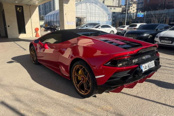 2023 Lamborghini Huracán с пробегом 8 650 км