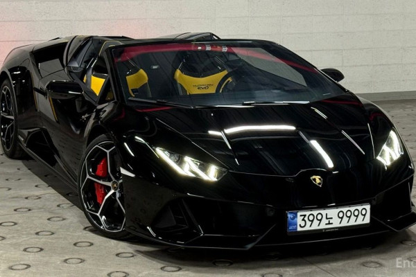 2023 Lamborghini Huracán с пробегом 7 800 км