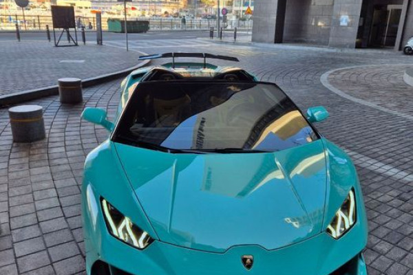 2023 Lamborghini Huracán с пробегом 9 300 км