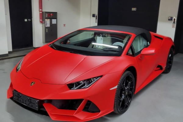 2023 Lamborghini Huracán с пробегом 19 000 км