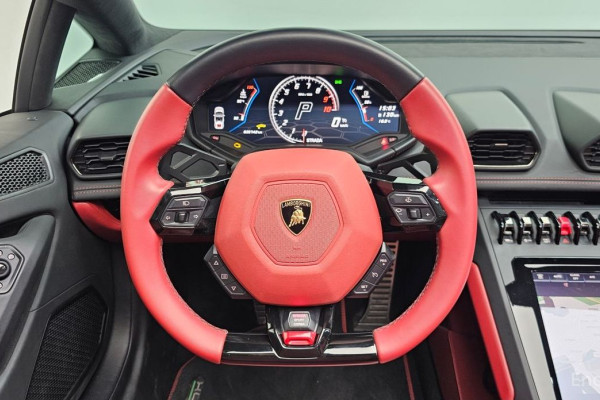 2023 Lamborghini Huracán с пробегом 25 742 км