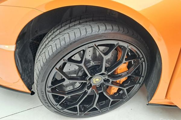 2021 Lamborghini Huracán с пробегом 10 795 км