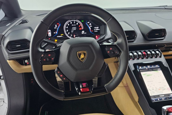 2022 Lamborghini Huracán с пробегом 18 689 км