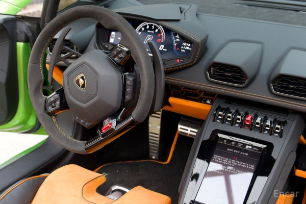 2024 Lamborghini Huracán с пробегом 800 км