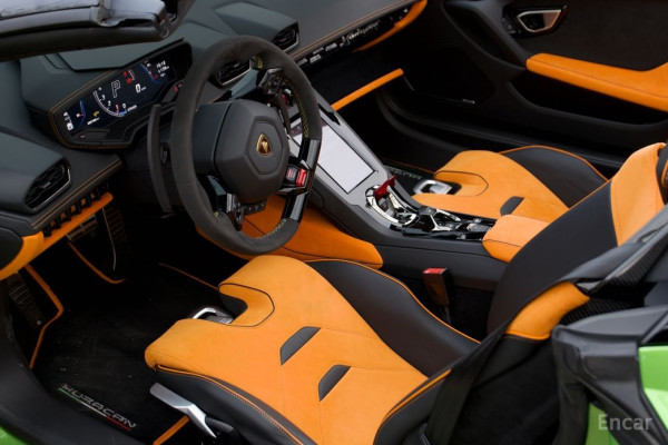 2024 Lamborghini Huracán с пробегом 800 км