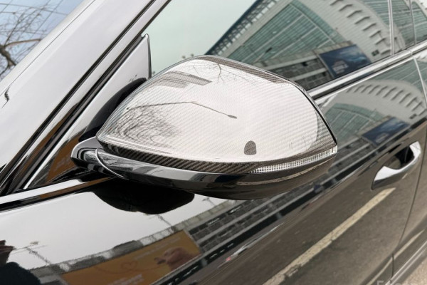 2023 Lamborghini Urus с пробегом 17 000 км