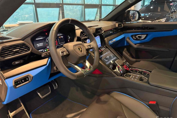 2024 Lamborghini Urus с пробегом 4 000 км