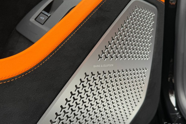 2023 Lamborghini Urus с пробегом 17 000 км