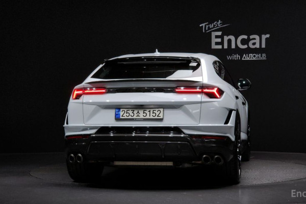 2023 Lamborghini Urus с пробегом 18 645 км