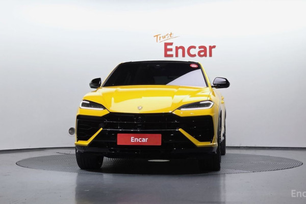 2025 Lamborghini Urus с пробегом 4 821 км