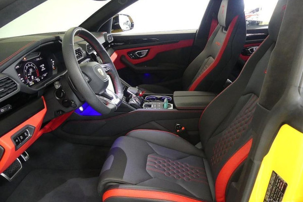 2024 Lamborghini Urus с пробегом 8 610 км