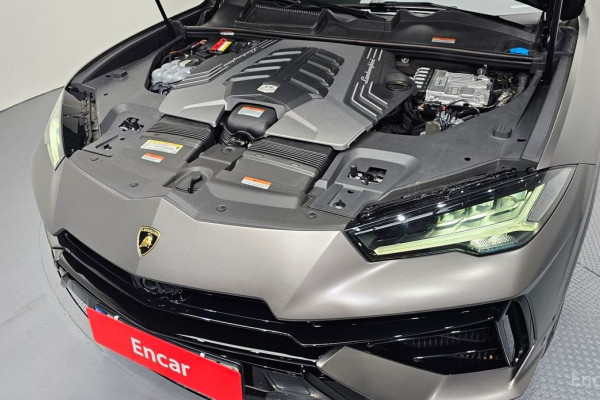 2023 Lamborghini Urus с пробегом 8 737 км