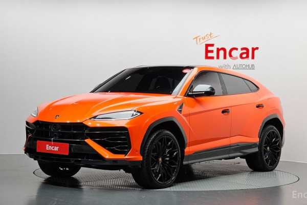 2025 Lamborghini Urus с пробегом 745 км