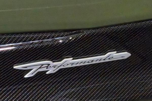 2025 Lamborghini Urus с пробегом 8 259 км