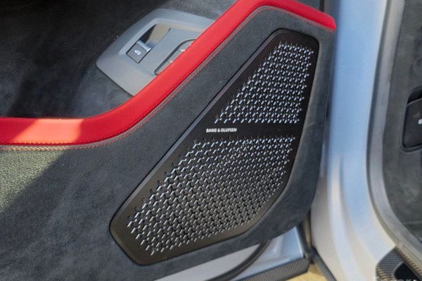 2023 Lamborghini Urus с пробегом 723 км