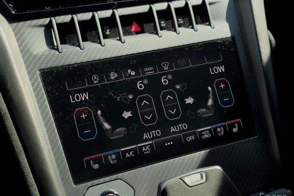 2023 Lamborghini Urus с пробегом 723 км