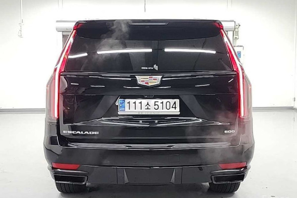 2023 Cadillac Escalade с пробегом 40 965 км