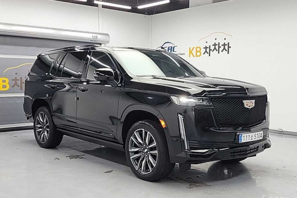 2023 Cadillac Escalade с пробегом 40 965 км