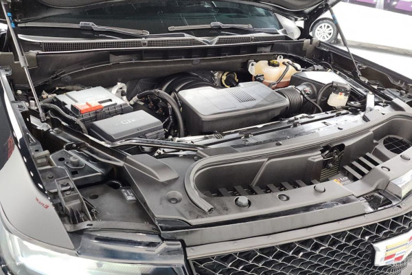 2022 Cadillac Escalade с пробегом 34 979 км