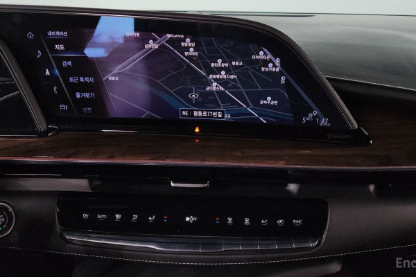 2022 Cadillac Escalade с пробегом 34 979 км